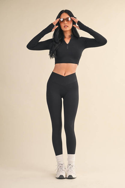 Cropped Pullover with Half Zip (BLACK)