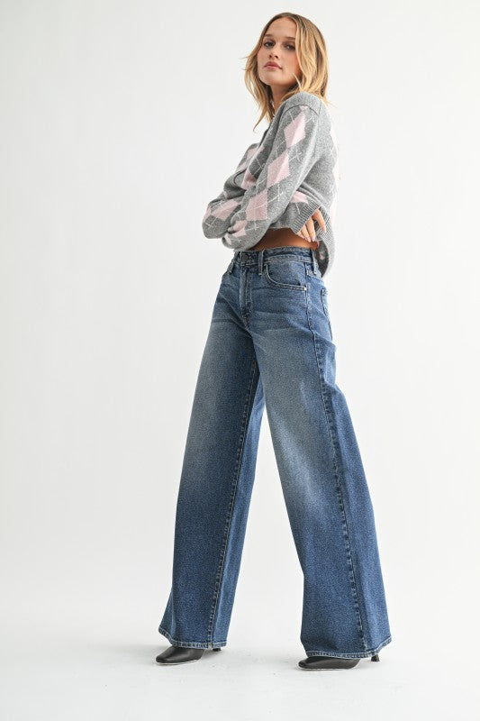 Ultra Wide Jeans