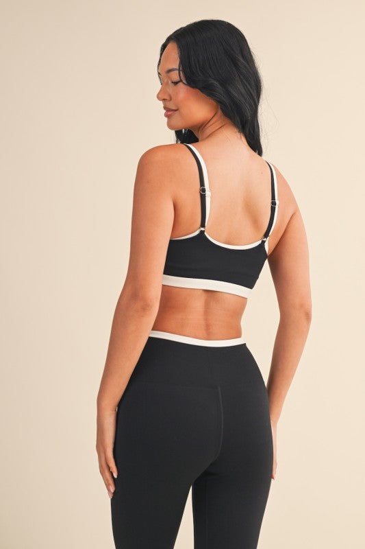 The Layered Set (BLACK)