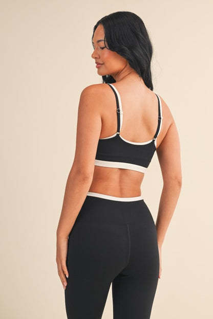 The Layered Set (BLACK)