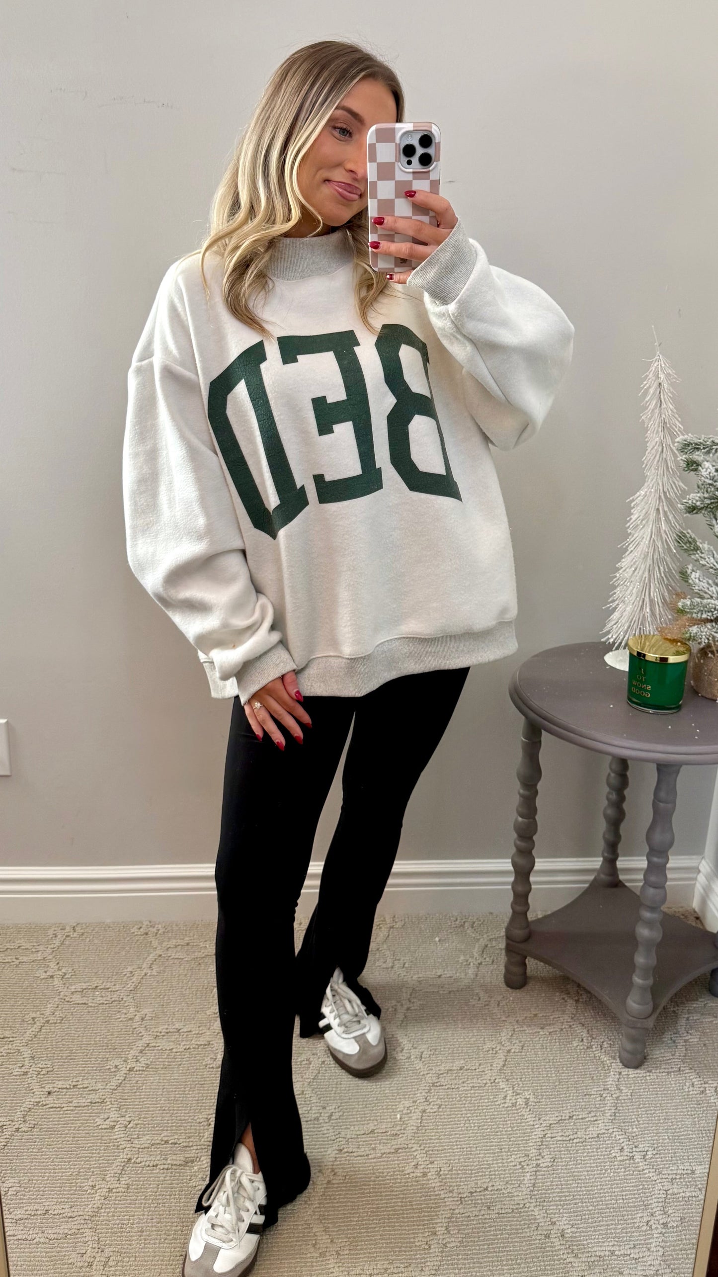 GYM & BED Reversible Oversized Mockneck