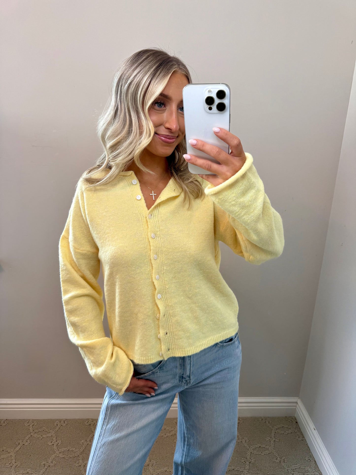 The Classic Cardigan (BUTTER)