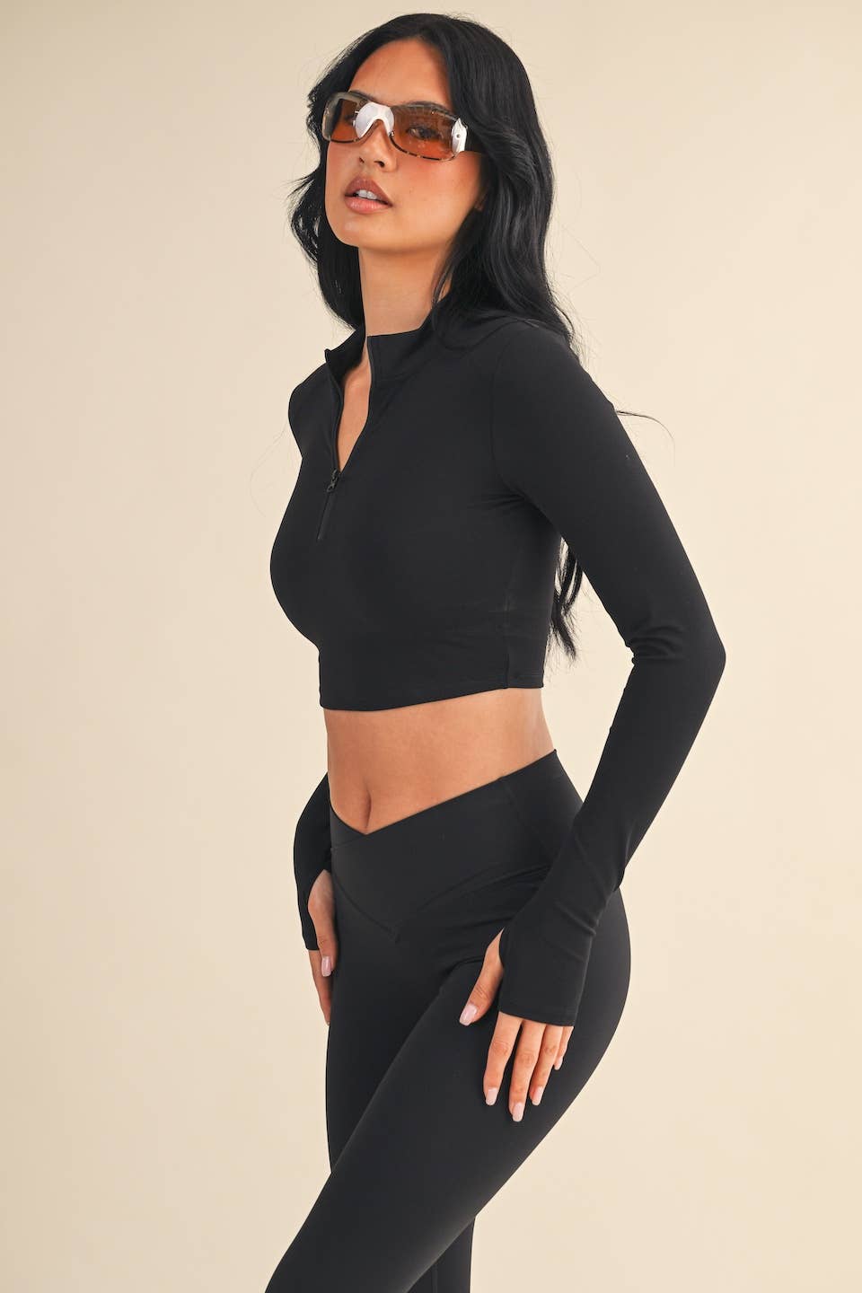 Cropped Pullover with Half Zip (BLACK)